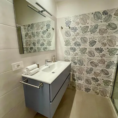 Appartamento Bivio, Como, Italy